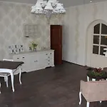 Romantika Panzio 게스트하우스 4*