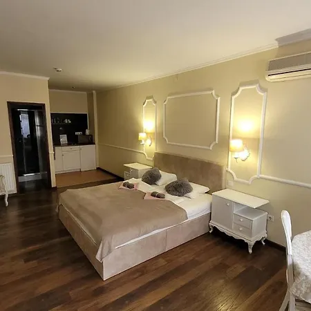 Romantika Panzio بيت ضيافة 3*