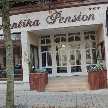 Romantika Panzio Gyula