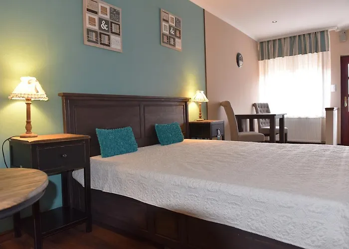 Affittacamere Romantika Panzio 4*