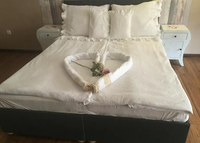 Affittacamere Romantika Panzio 4*