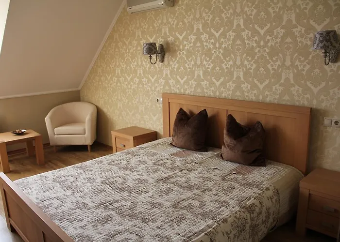 Romantika Panzio 4*
