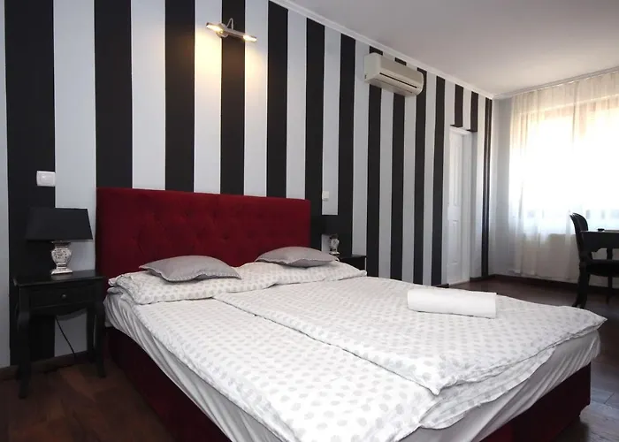 Romantika Panzio 4* غيولا